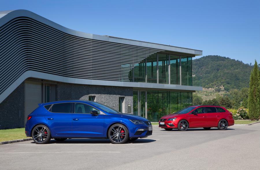  Seat Leon ST Cupra 300 2017 года  (WW) (фото 45 из 49)